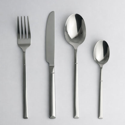 4-teiliges Essenzielles Besteckset aus poliertem Edelstahl